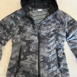 Columbia Women's Gray Camouflage Puffer Jacket